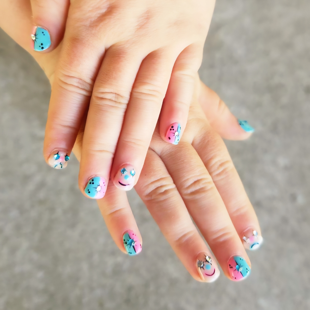 Kid's Manicure