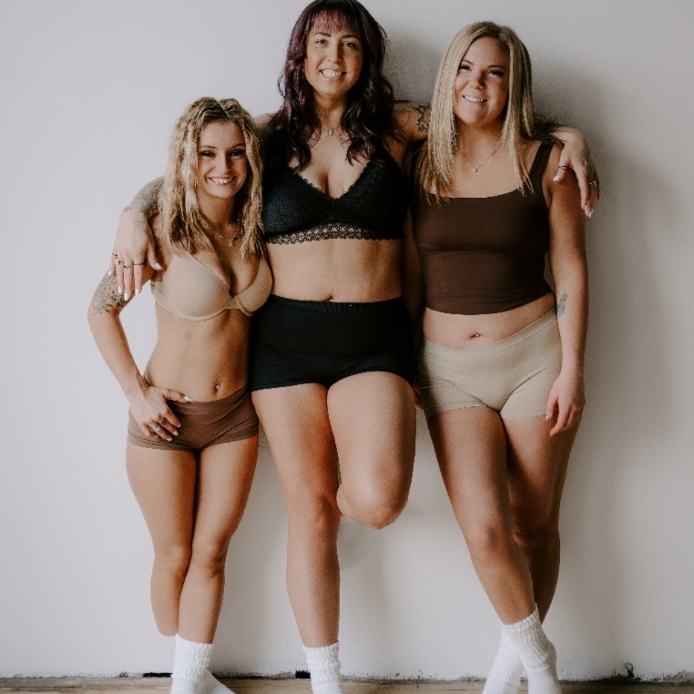 High School and College Tans at Summer Glow Sunless in St Cloud, MN