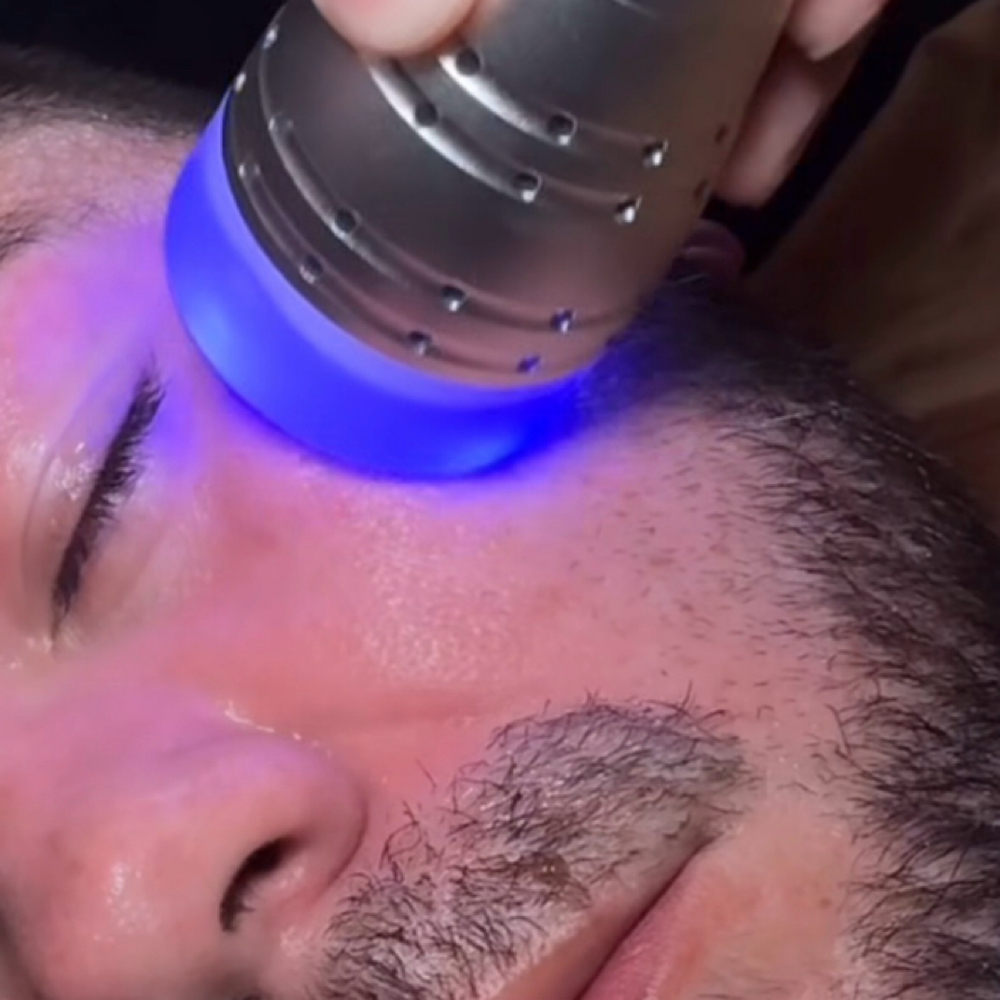 Dermolux Level Three Light at HandSpa Body & Face LLC in East Brunswick, NJ