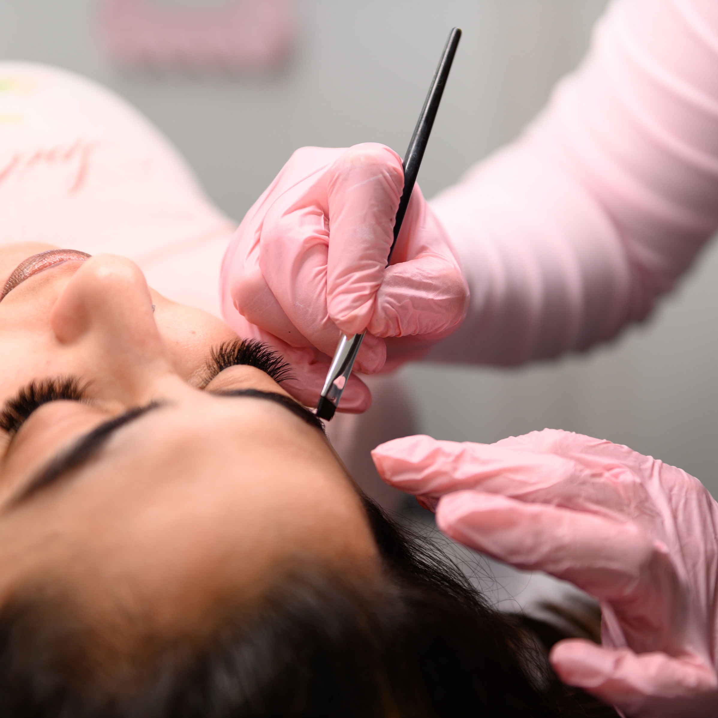 Hybrid Brow Stain & Tweeze at Retro Radiance in Boonton, NJ