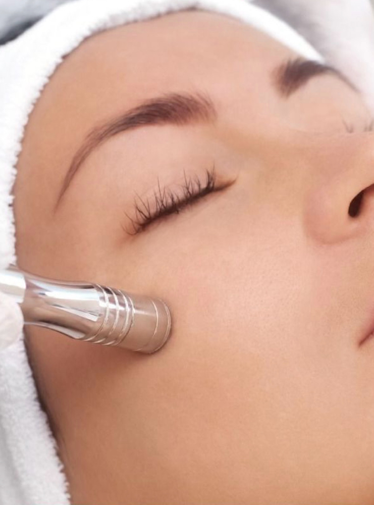 DimondGlow Facial