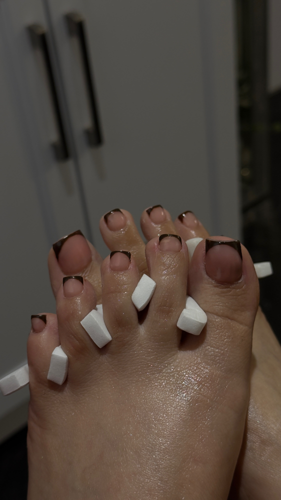 Dry pedicure at Llarena Cosmetics in Lynn, MA