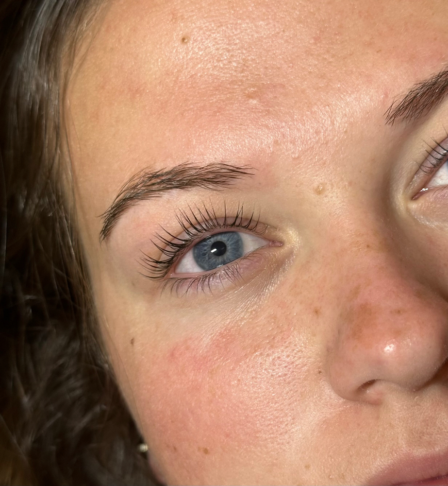 Lash Lift + Tint