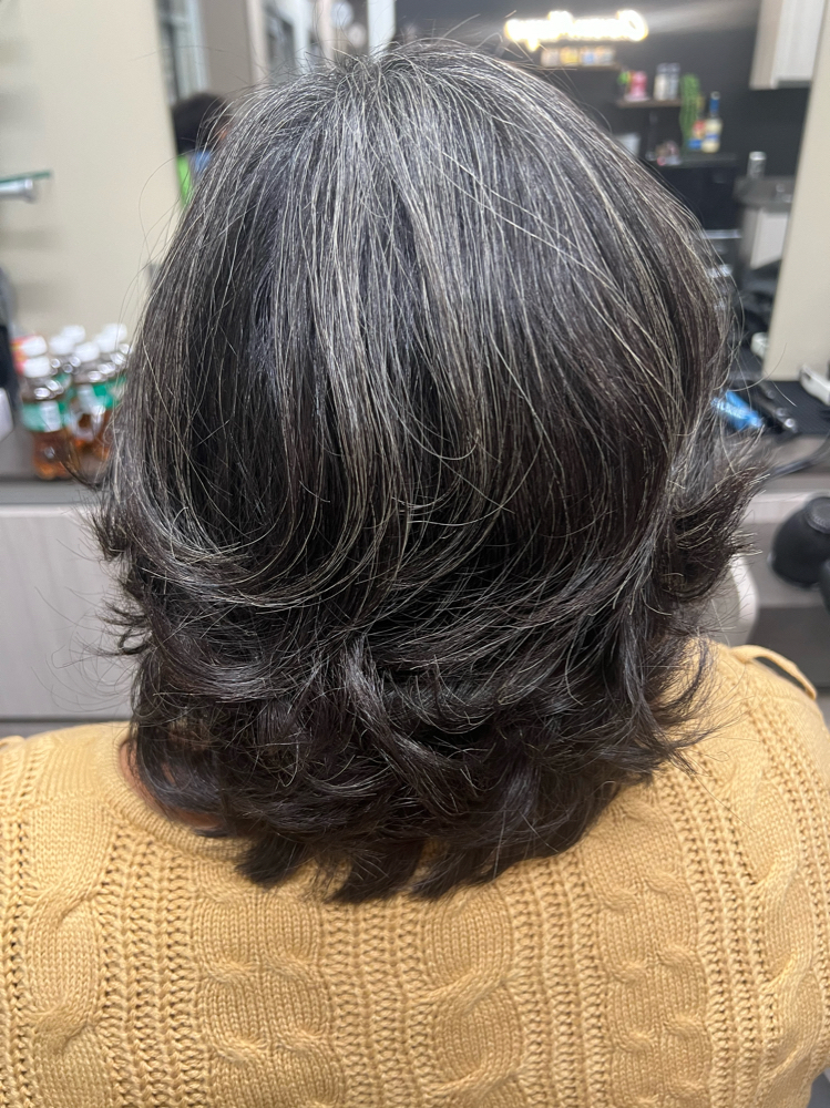 Shampoo ,trim, Silk Press