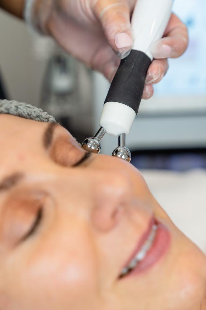 Skin Tightening w/ Radio Frequency