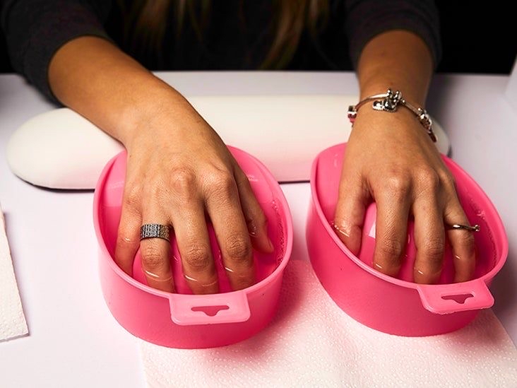 Nail Soak Off (Gel Or Acrylic)