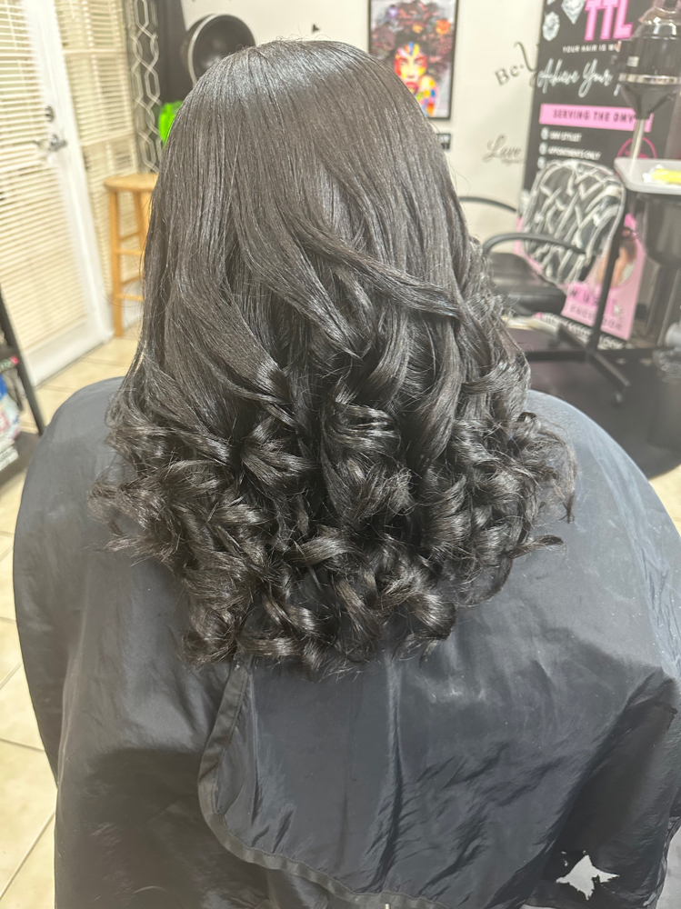 Shampoo, Blow Dry & Curl