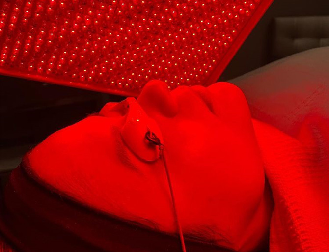 LED Red Light Therapy - 3 Sessions