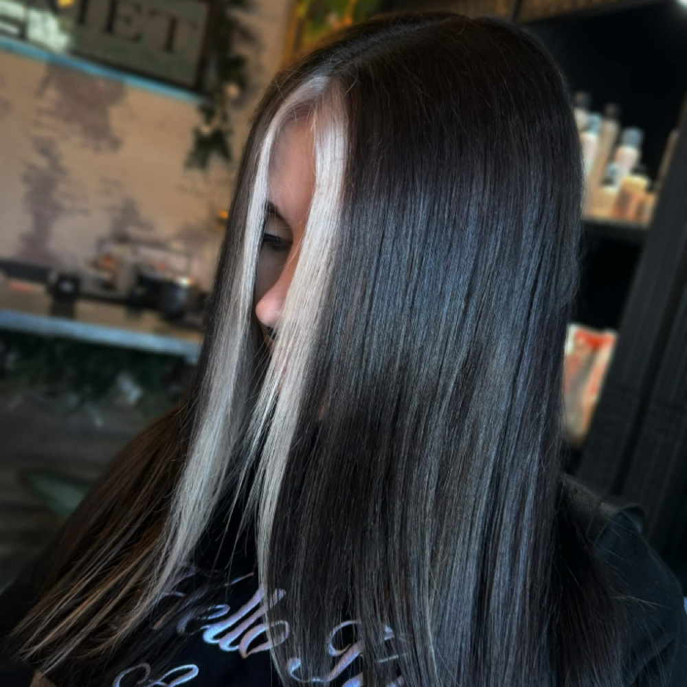 Money Piece Only at Medusa Artistry in Beaumont, TX