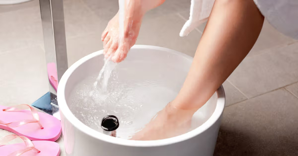 Foot Soak / Massage