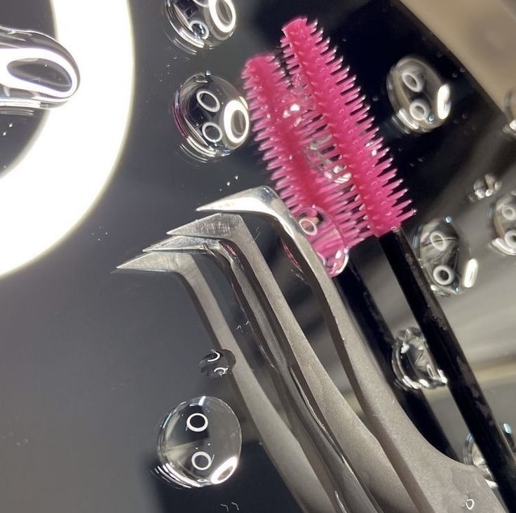 Lash Removal