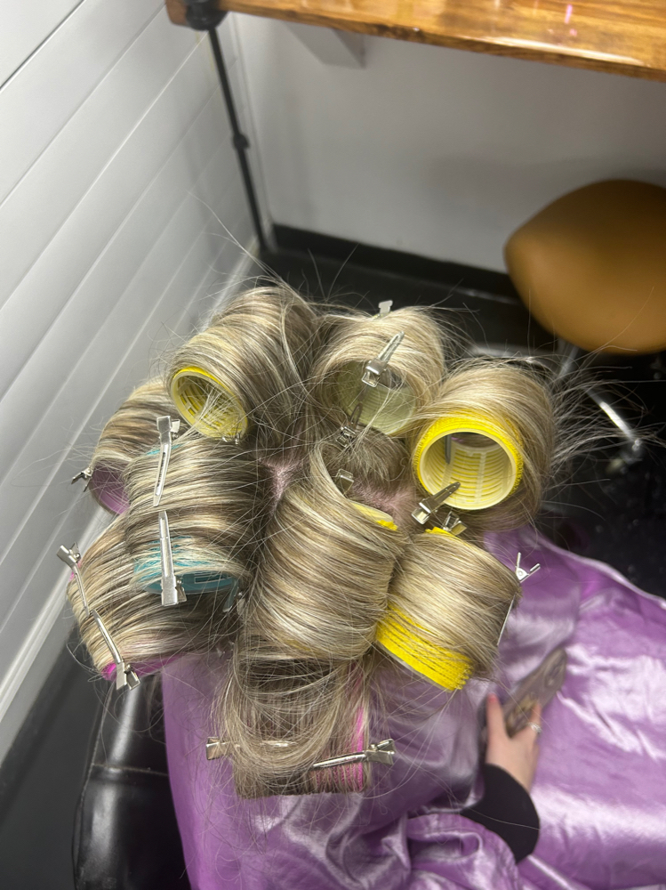Blowout With Rollers 🎀