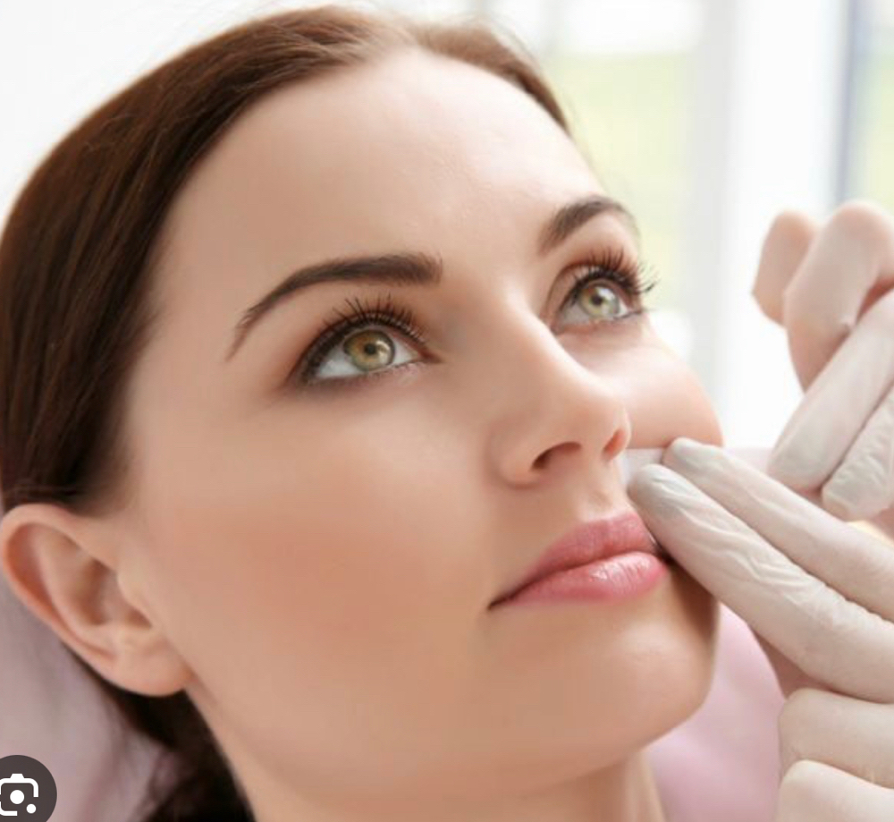 WAX UPPER LIP &EYEBROWS CLEAN&SHAPE