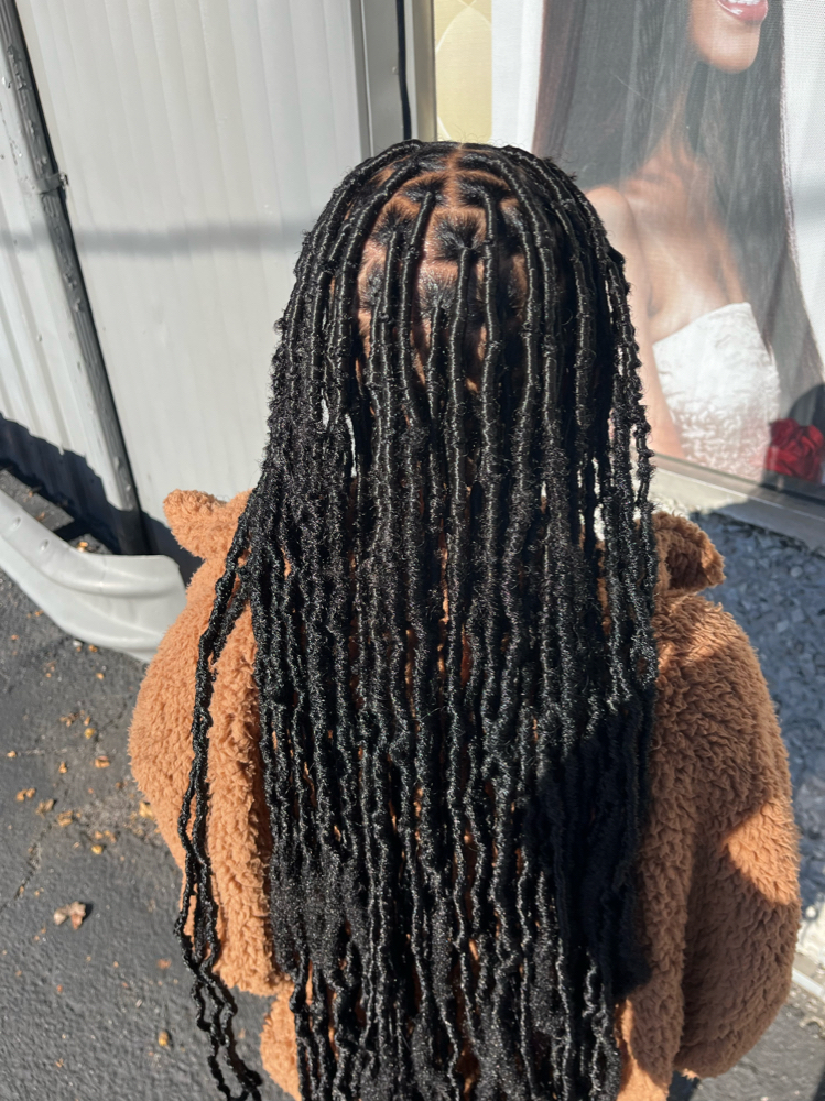 WOMEN SOFT LOCS