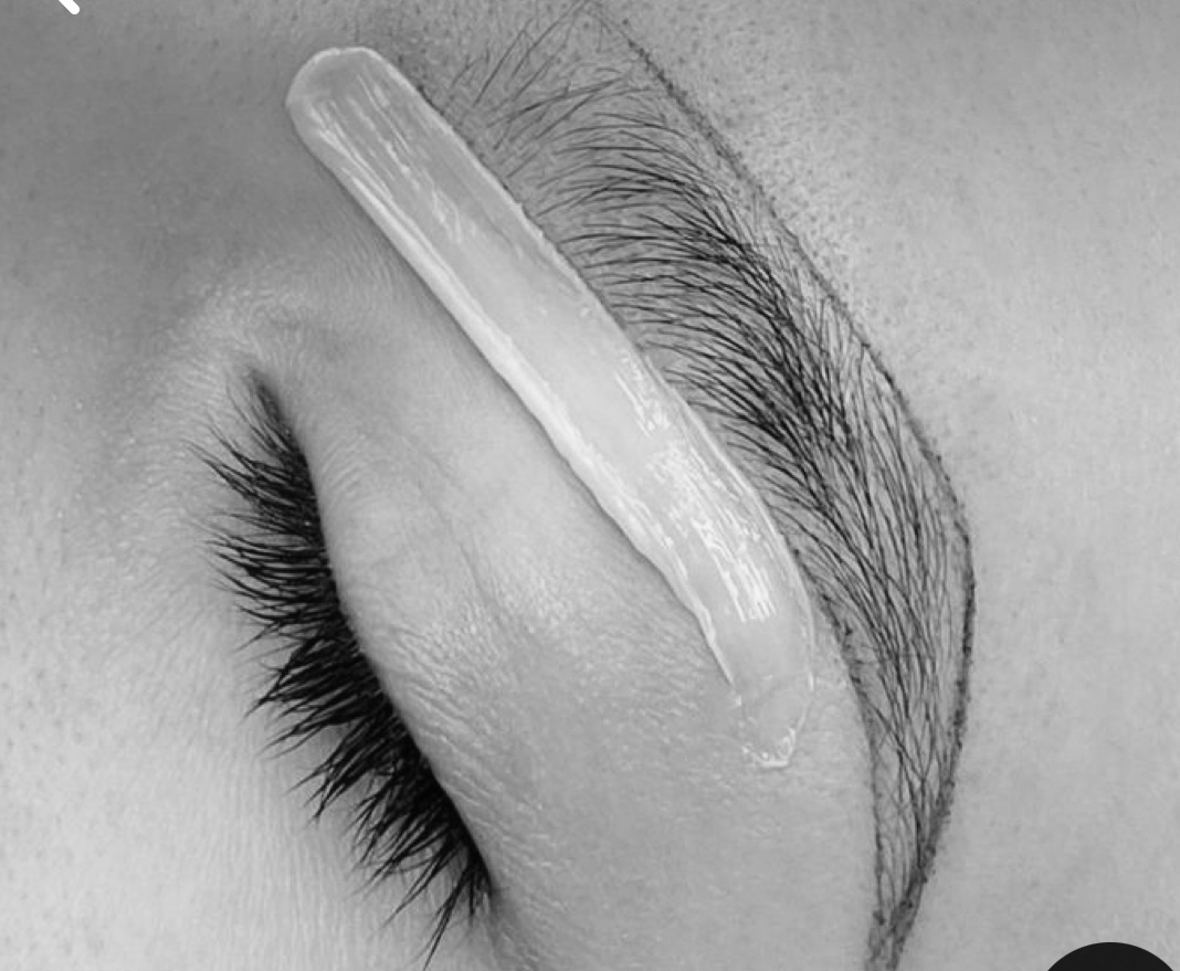 Lip & Brow Wax