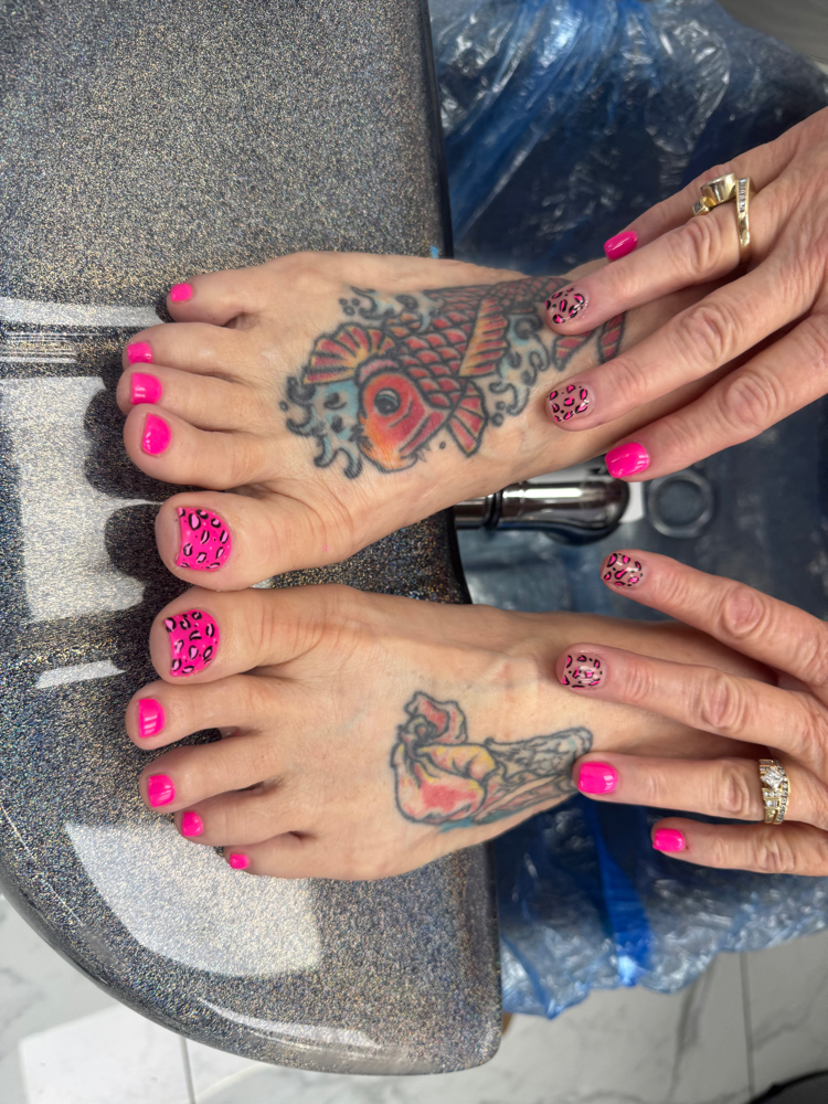 Acrylic french tip toes