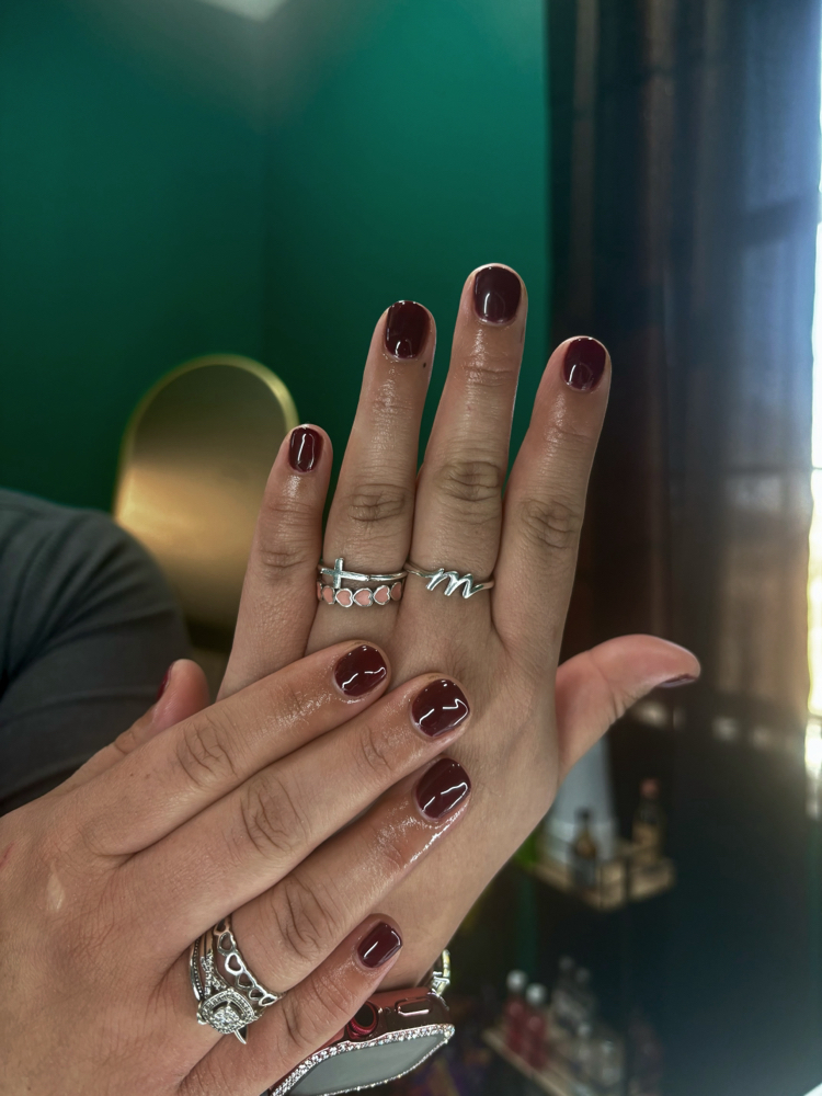 Gel Manicure at Emerald pearl in Crystal City, TX