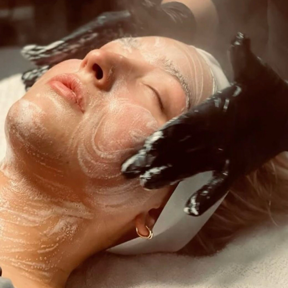 Express Glow  Dermaplaning at Aesthetics & Beauty by Claudia in Bolingbrook, IL