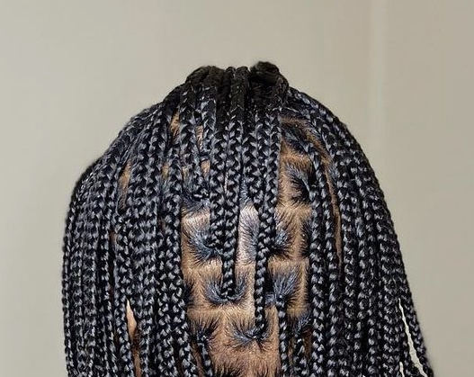 Medium Knotless Braids