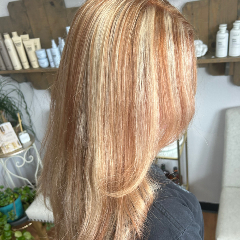 Full Chunky Highlight at Mix 22 by Babydoll in Spokane, WA