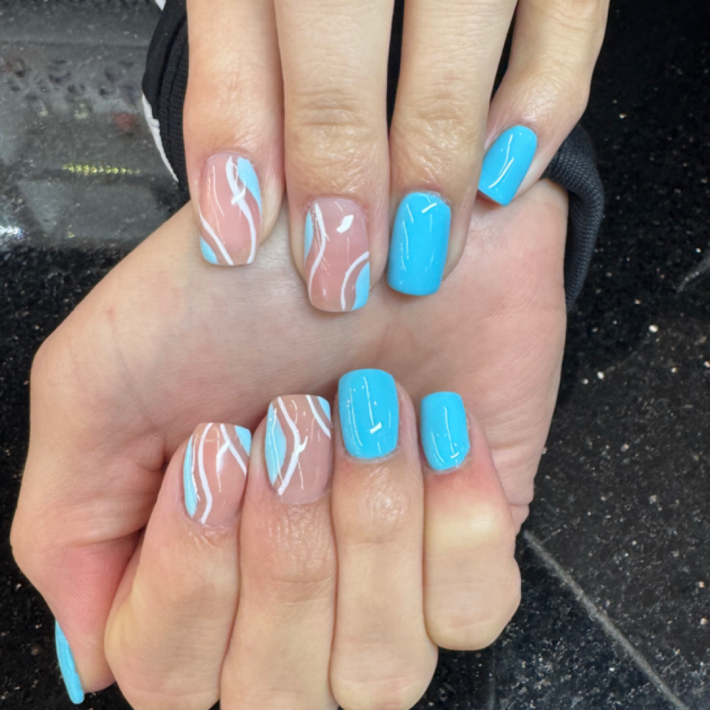 Minimal Design at Polished Grace Nail Studio in Goddard, KS