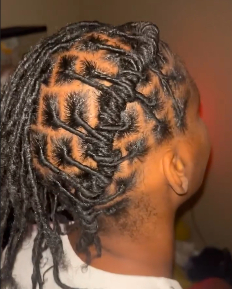 Retwist And Simple Style