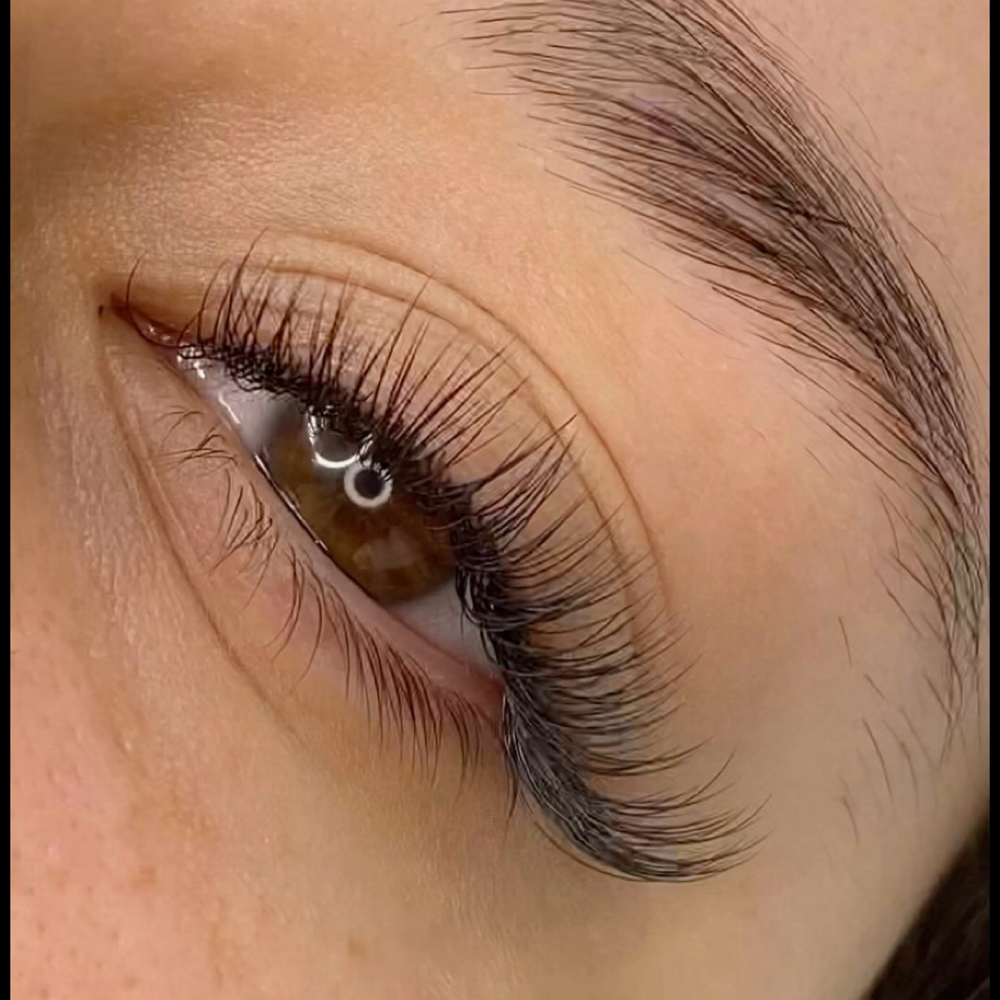 Classic Fullset at Lashesbyjay95 LLC in Sanger, CA