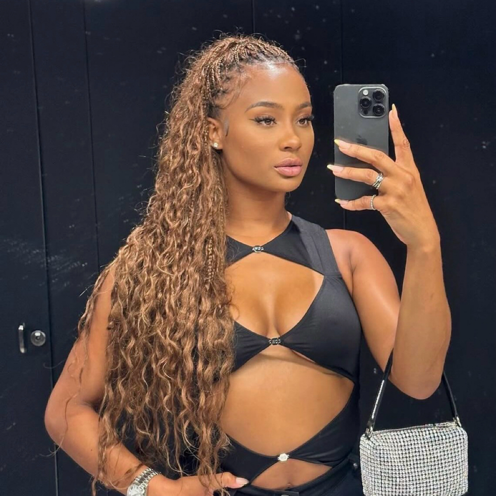 ZOË KRAVITZ BRAIDS at Jolie Beauty Bar in Los Angeles, CA