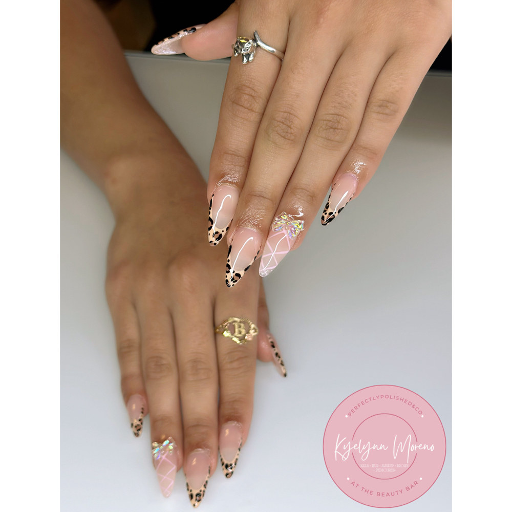 Full Set- Medium Length