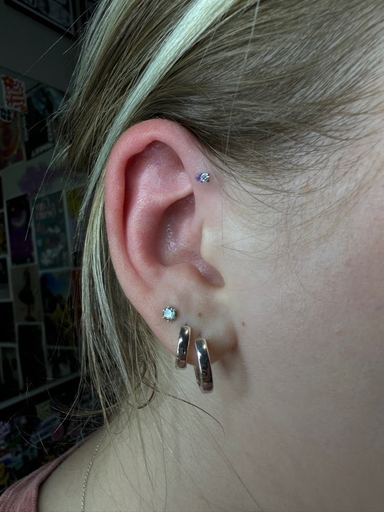 Forward Helix Piercing