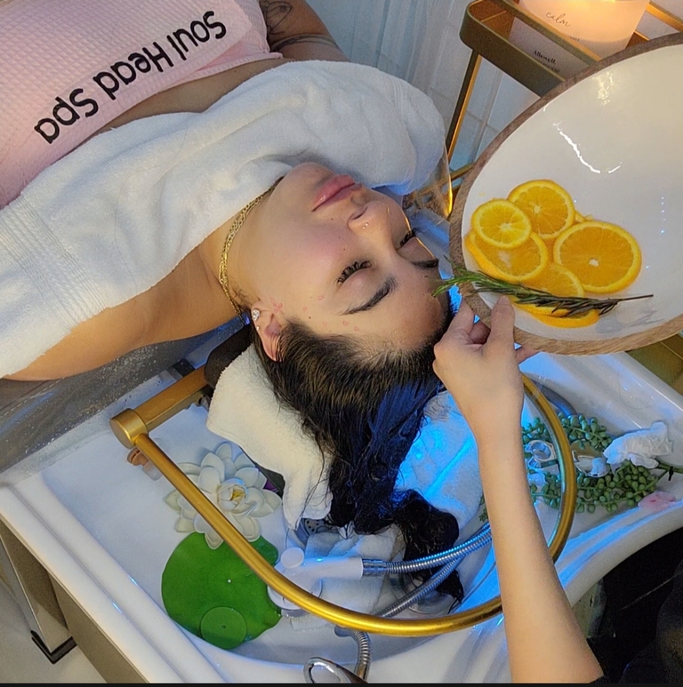 🌌 Total Relaxation – Head Spa