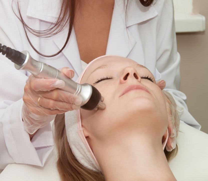 Sculpt & Glow Facial Contour at Renue Spa And Wellness in Joliet, IL