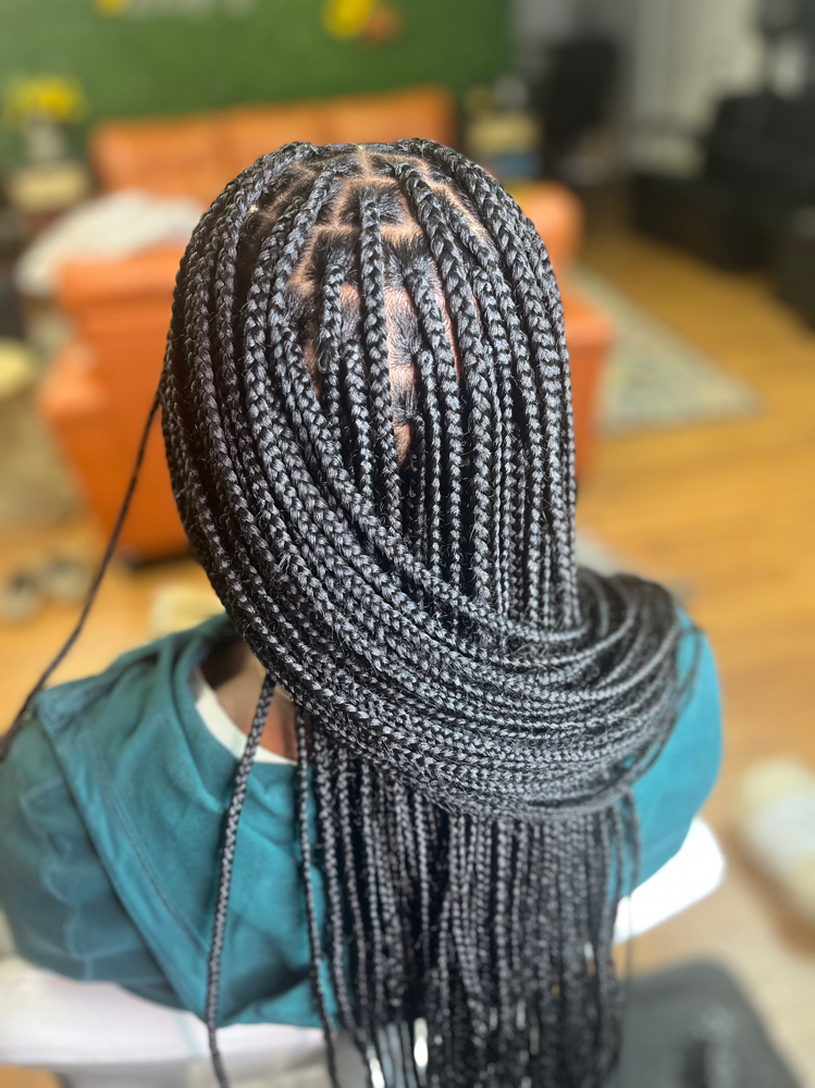 Knotless at Dluxurybar in North Augusta, SC