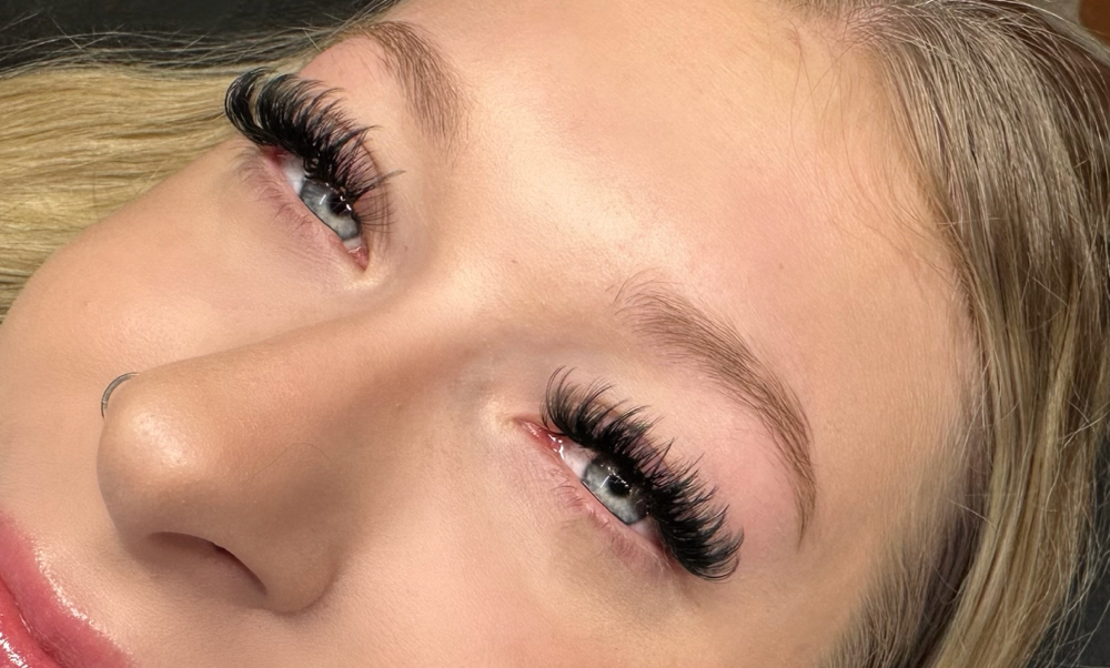 Wispy Lashes *ADD-ON*