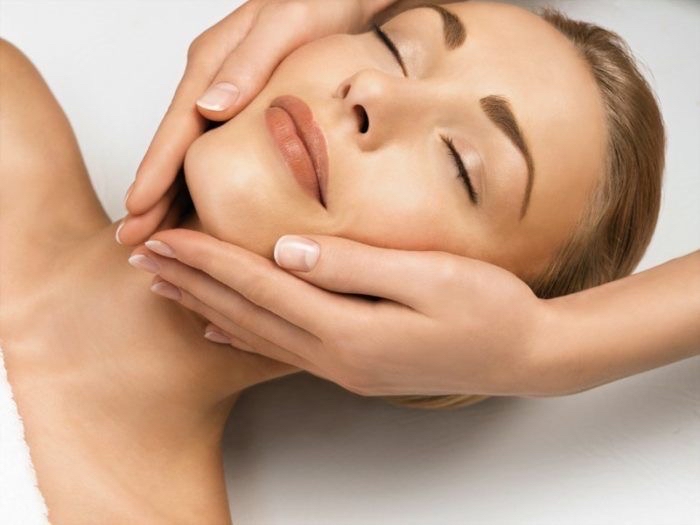 SCULPTURAL FACE LIFTING massage