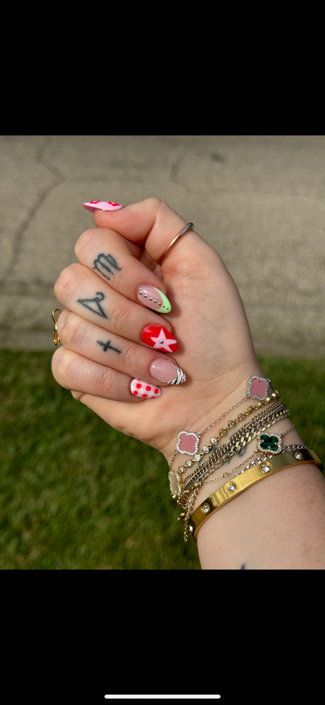 Tier 4 Nail Designs