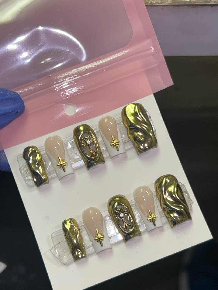 Get Pre$$ed🎀 at Nail Addict BLVD in Cincinnati, OH