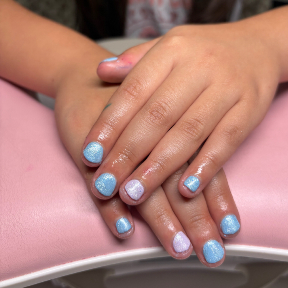 Kids gel manicure at luxenailsbyP in Lake Havasu City, AZ