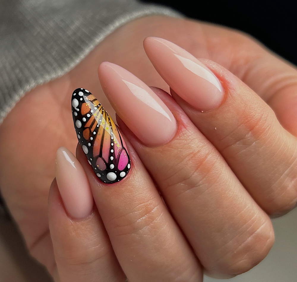 Medium-Long Structured Manicure