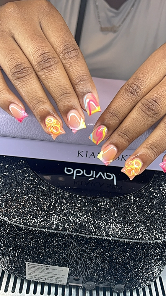 Short Inspo Set at Niya Nailzz in Louisville, KY