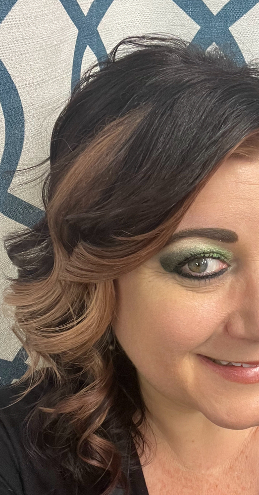 Touchup at Hair In My Hands in Orlando, FL