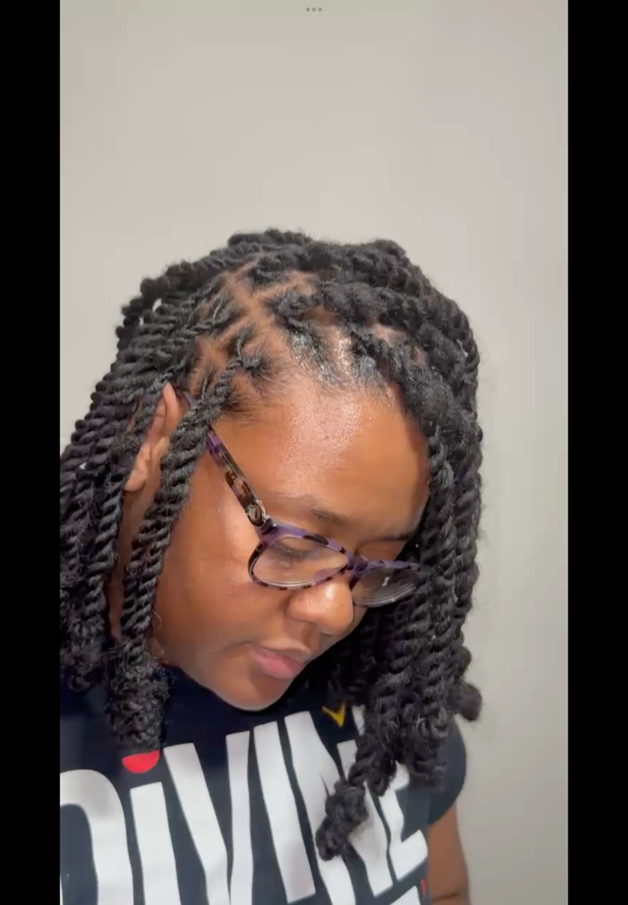 Bob Extended Two Strand Twist