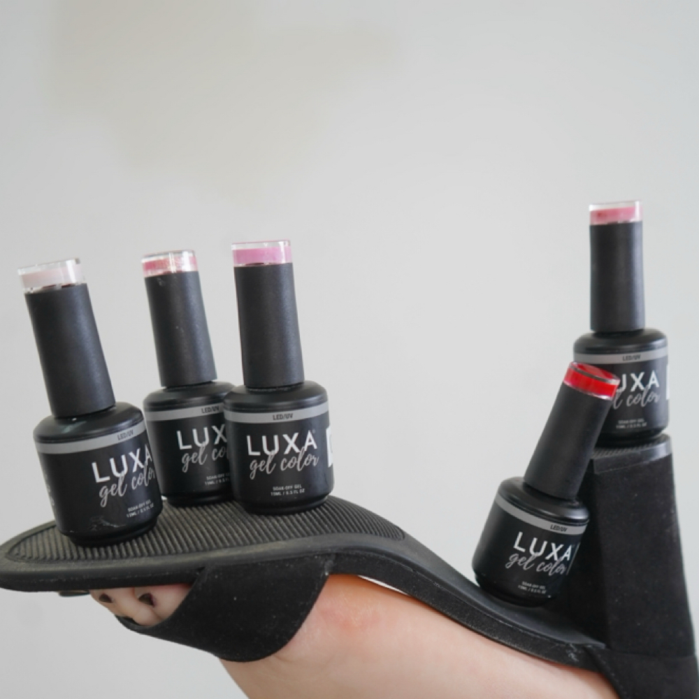 Removals at Hannah’s Nail Lab in Oak Creek, WI