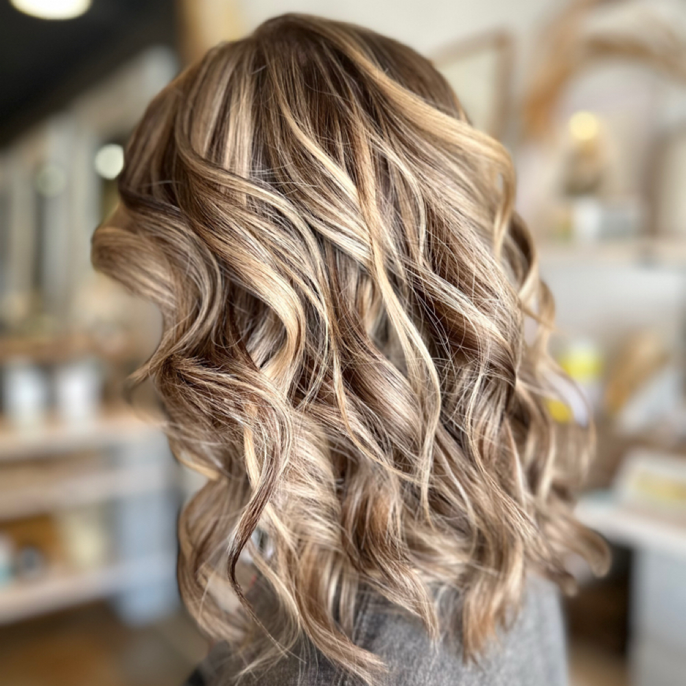 Highlights + Lowlights at Tiffany @ Lavish Salon & Boutique in Albany, GA