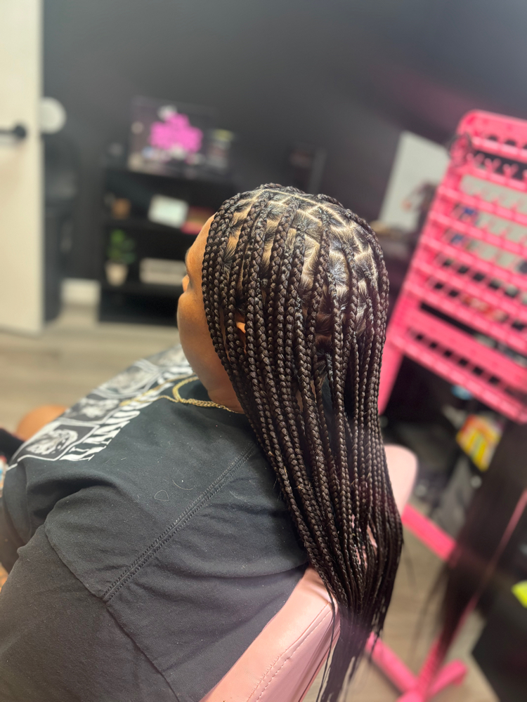 Medium Knotless Braids