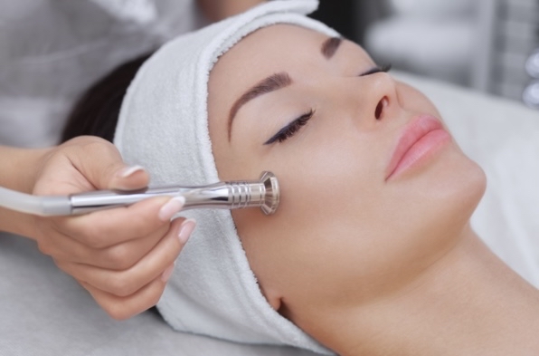 Four Microdermabrasion Treatments