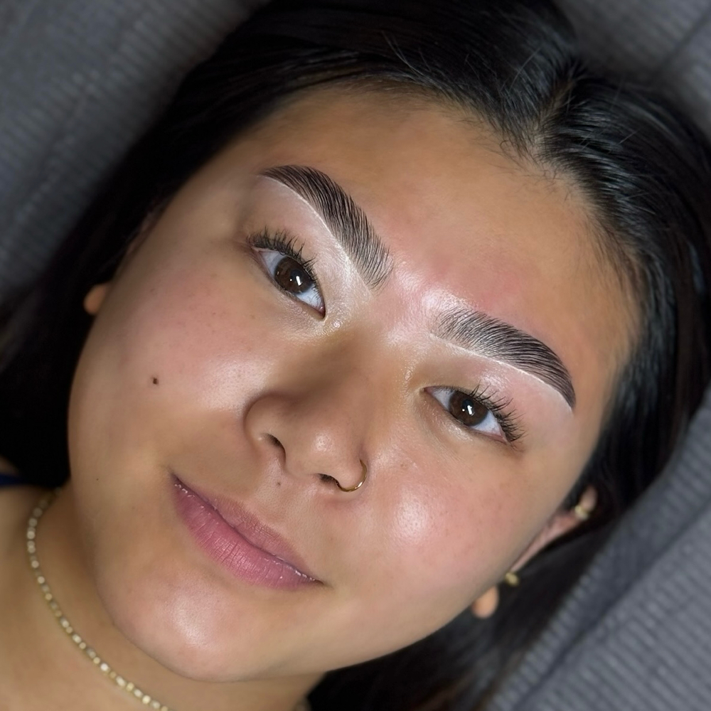 Brow Lamination & Shaping