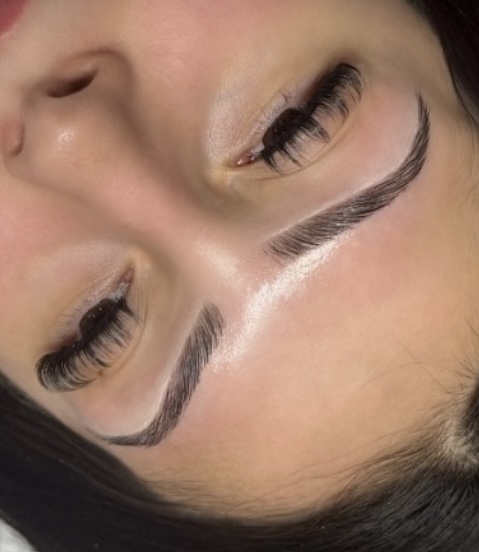 Brow Lamination & Shaping