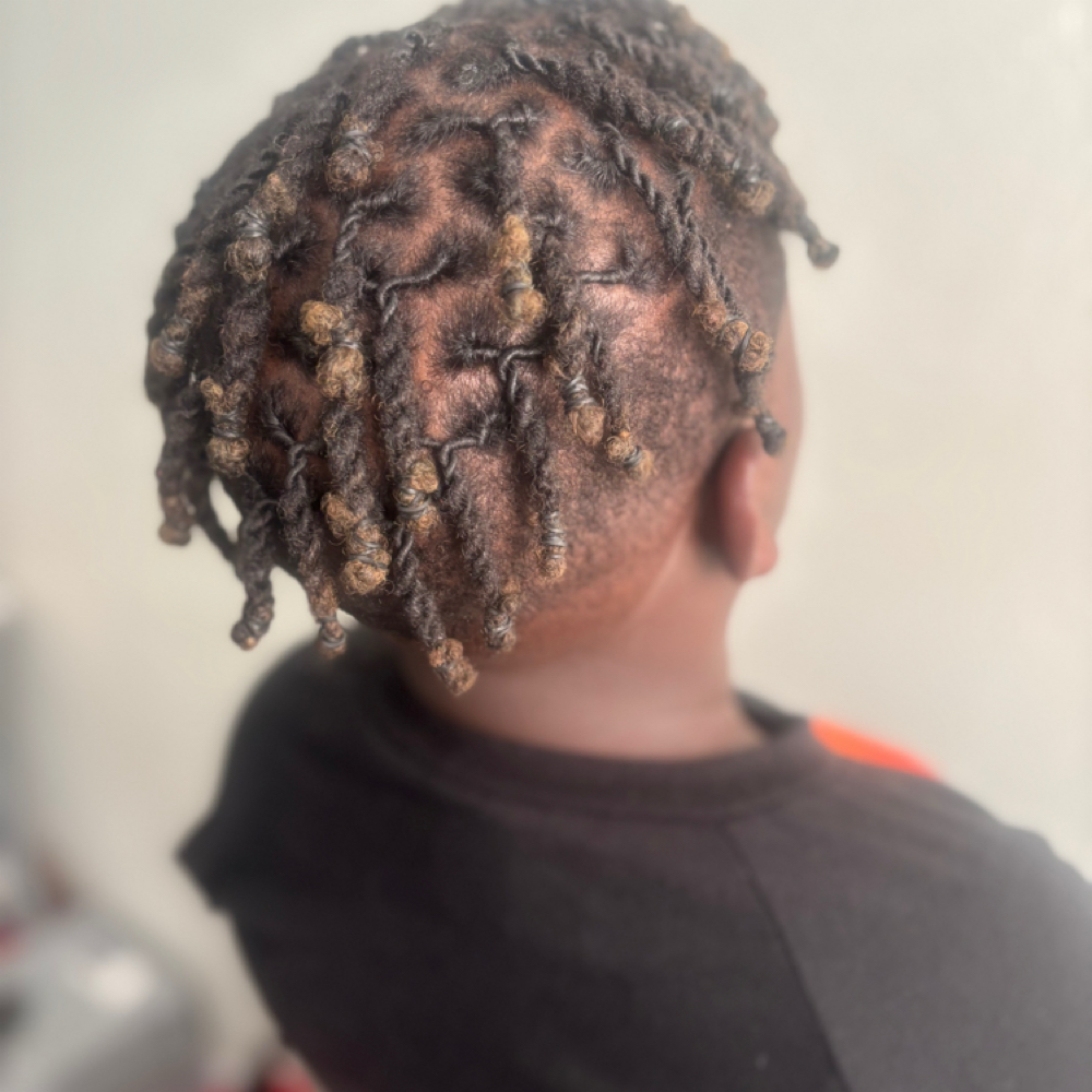 Retwist and style (half head) at DiamondDLocs in Fort Myers, FL