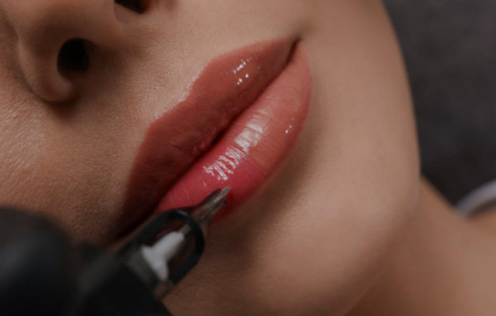 Lip Blushing